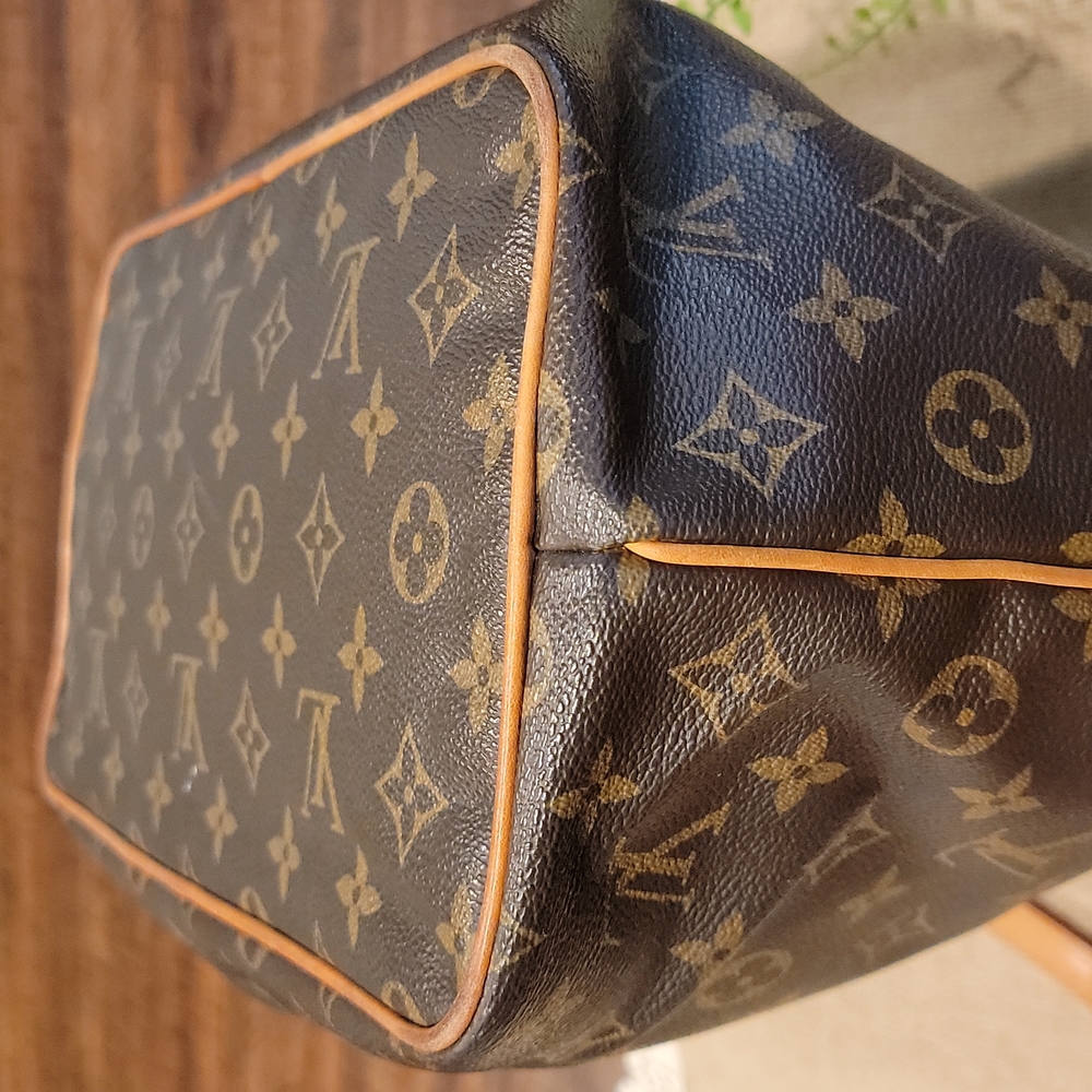 🎉SOLD🎉  Authentic Louis Vuitton Palermo MM bag - Picture 8 of 15